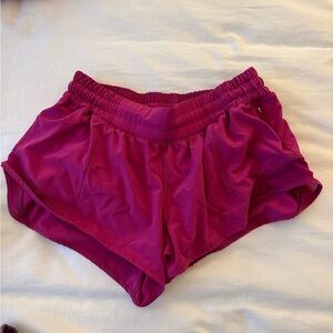 Lulumemon Hotty Hot Shorts 2.5”